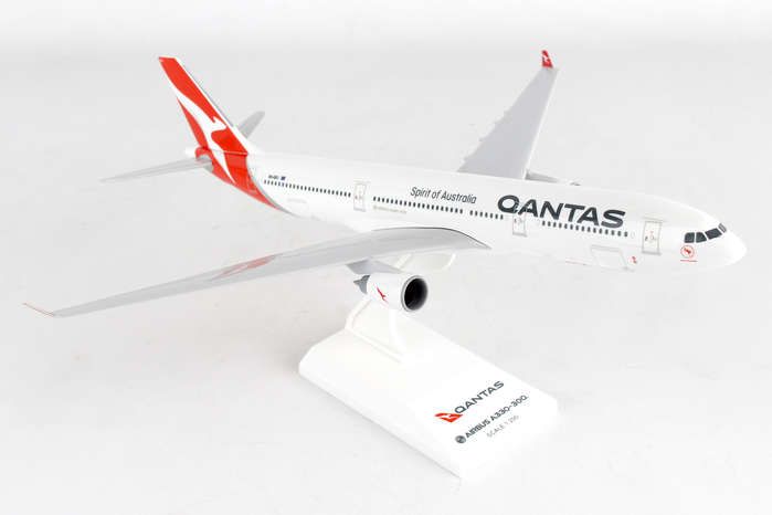 SKYMARKS QANTAS A330-300 1/200